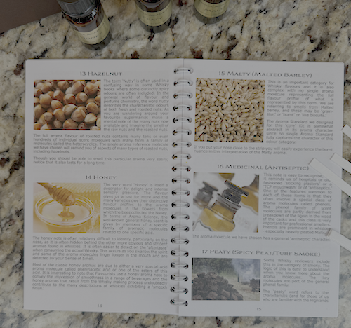 Whisk(e)y Aroma Masterclass Kit in a Wooden Box - 24 Signature Aromas + Training Guide
