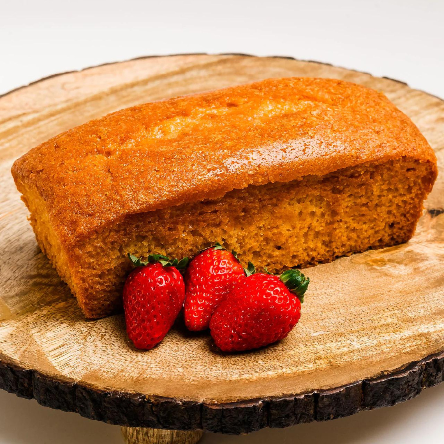 SALE | Strawberry Daiquiri Cake | 14 oz | Beatrice Bakery