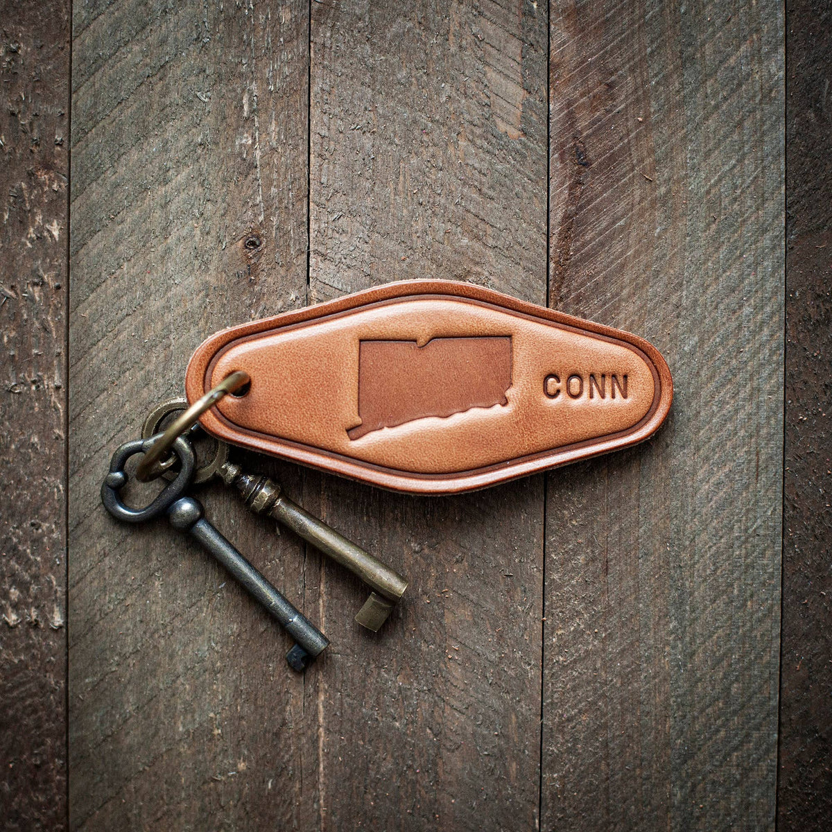 Connecticut State Silhouette Leather Keychain Motel Style