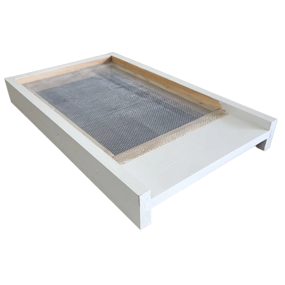 8 Frame Cypress Screened Bottom Board