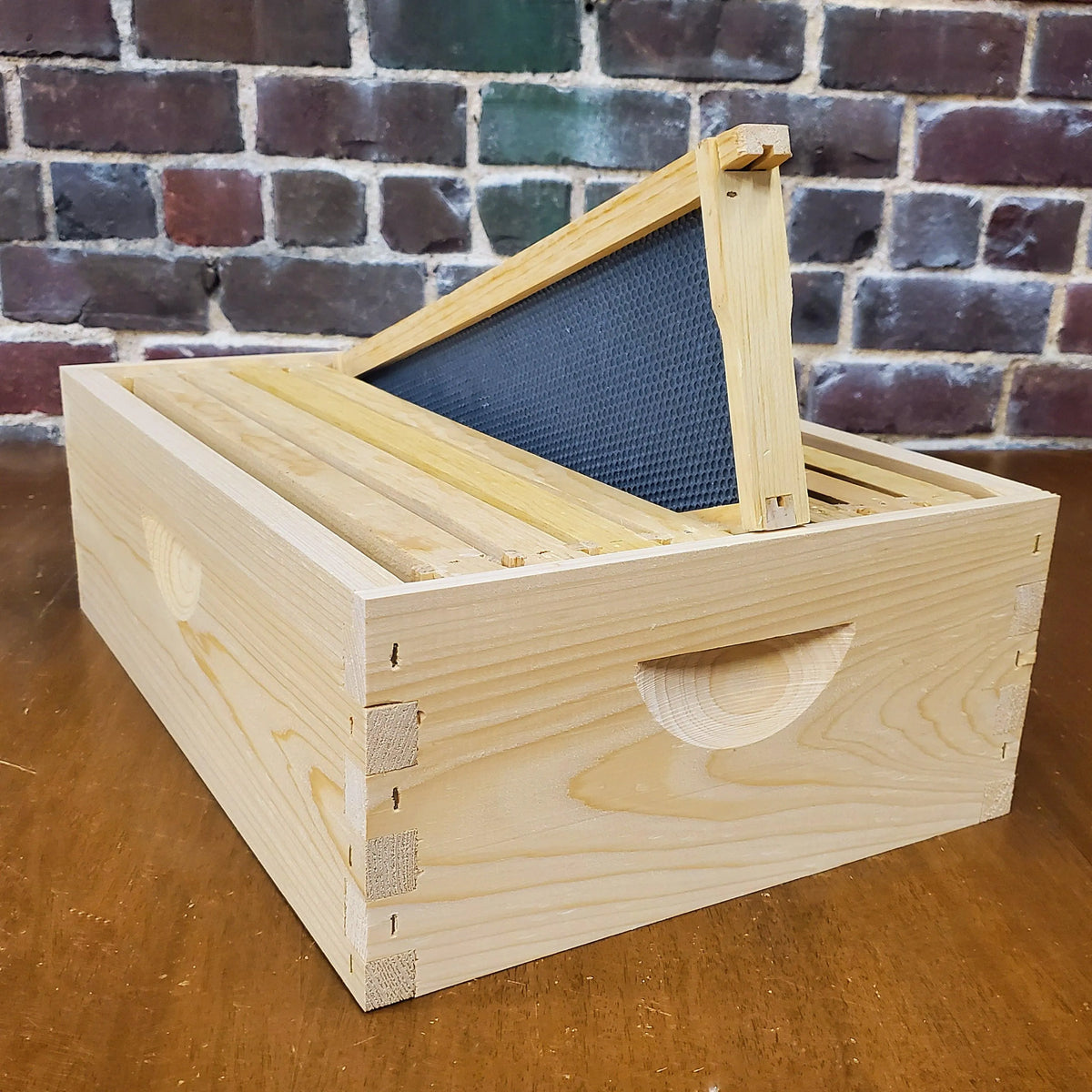8-Frame Deep and Medium Box Hive Kit