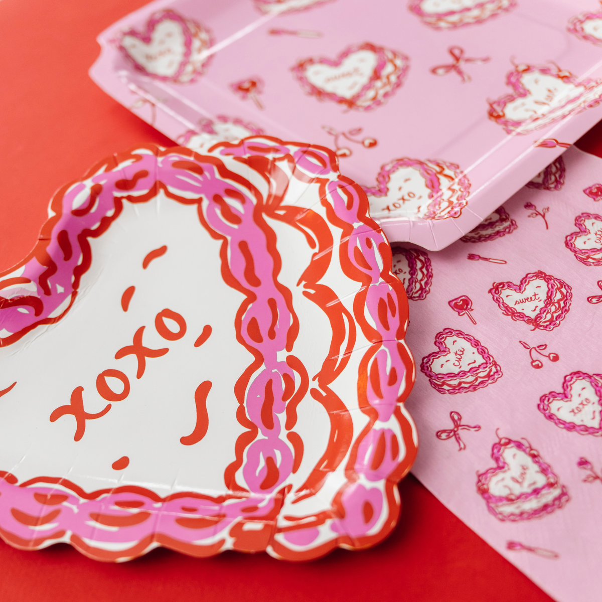 XOXO Heart Cake Plate