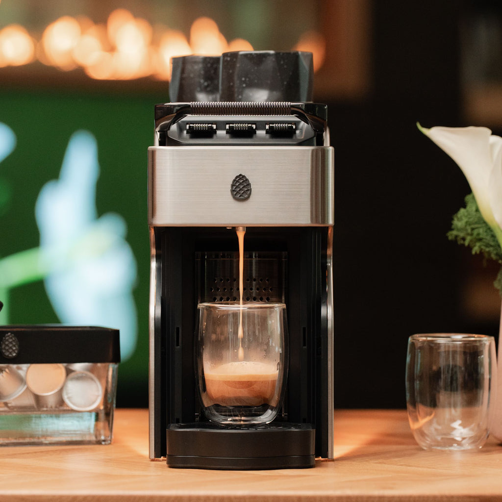 Line1 Espresso and Coffee Machine: Brushed Silver & Saddle