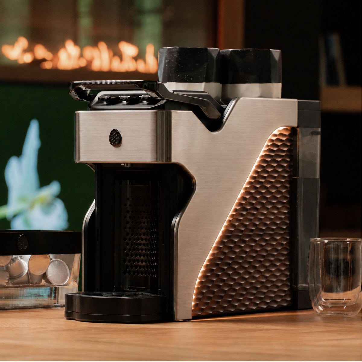 Line1 Espresso and Coffee Machine: Brushed Silver & Grain