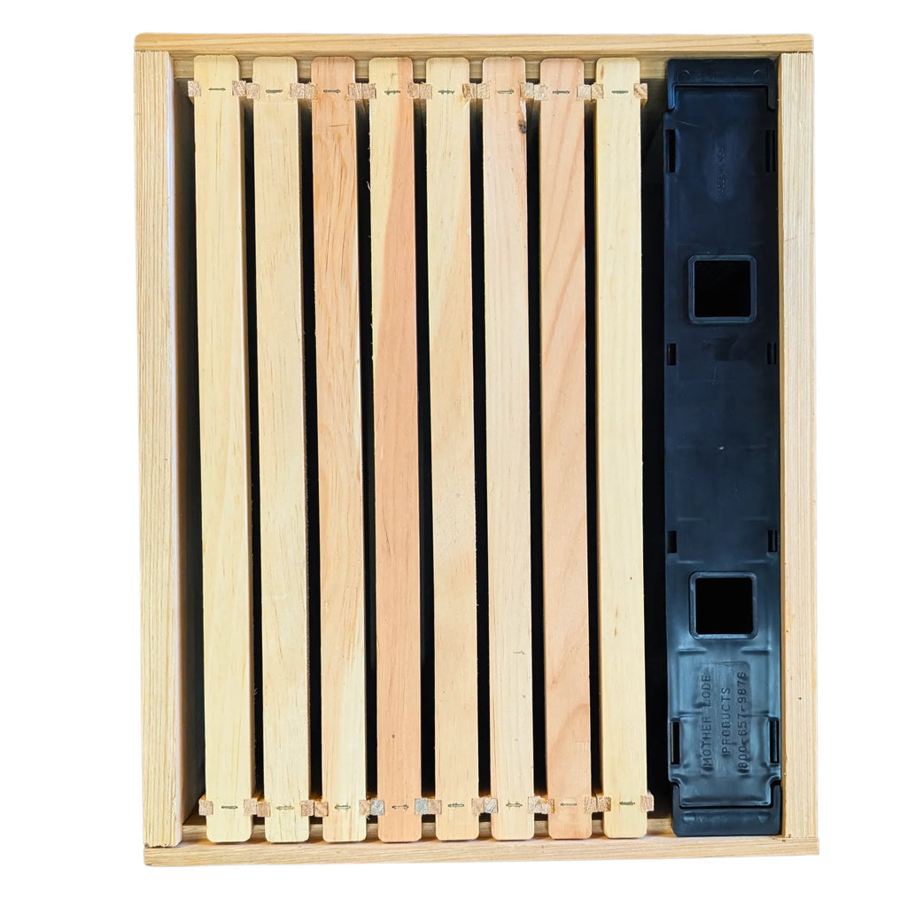 Deep Internal Frame Feeder with Ladders
