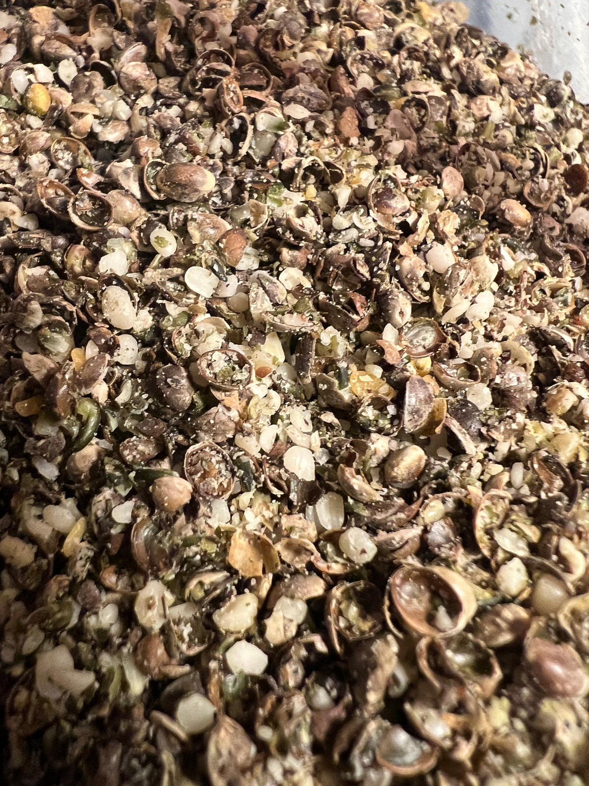 Ripkitty Premium Raw Organic Crushed Hemp Seeds | High Protein Feed & Culinary Supplement