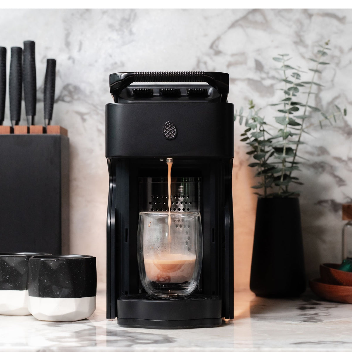 Line1 Espresso and Coffee Machine: Satin Black & Saddle