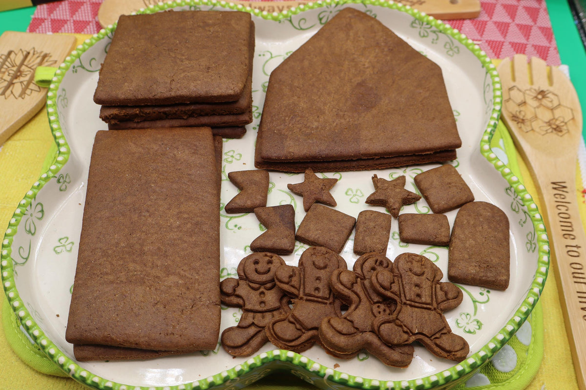 Gluten Free Gingerbread House Kit, Dairy Free, Vegan, Egg Free, Nut Free, Holiday Traditions, Family Gifts, class activity, allergy friendly