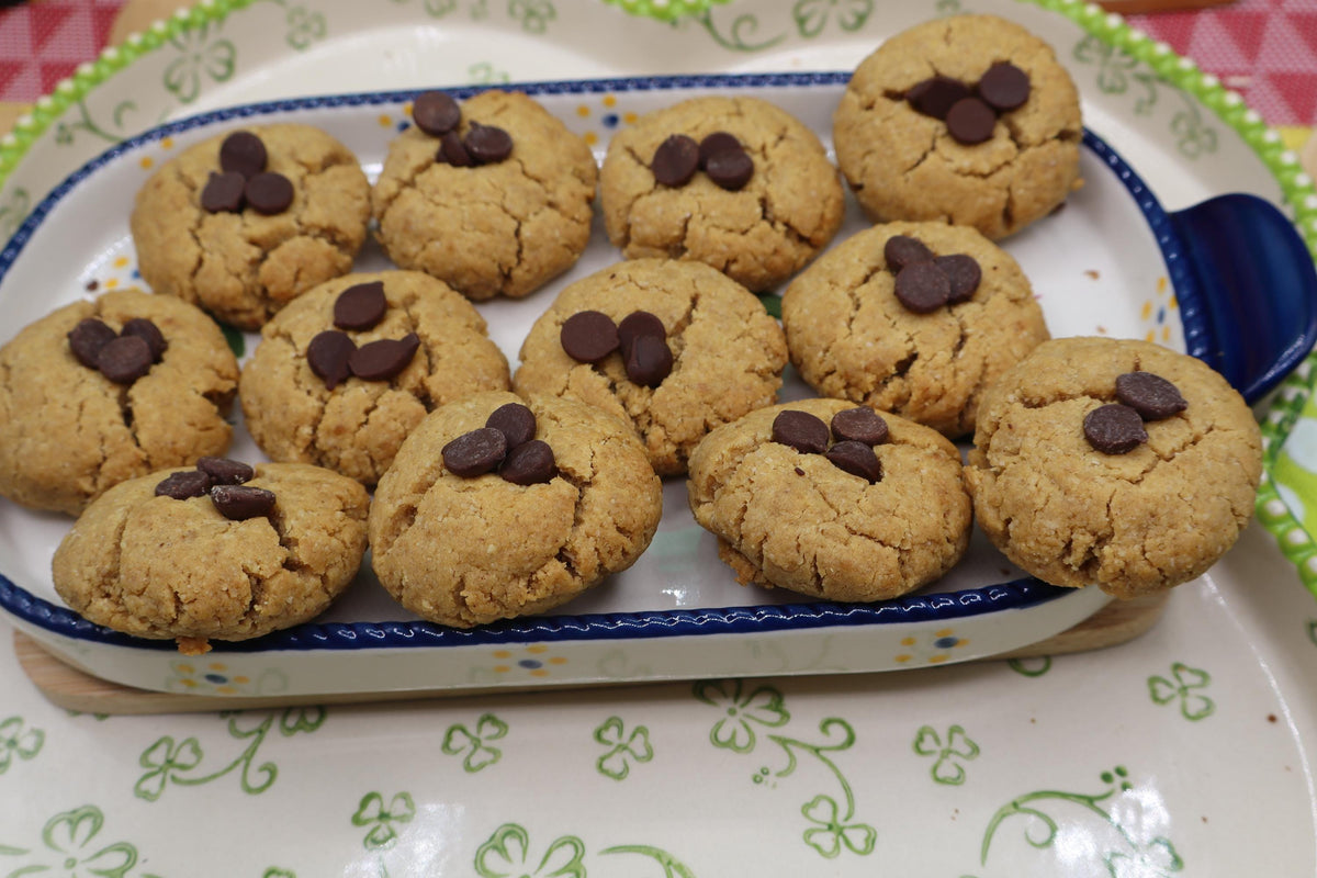 High Protein Peanut Butter Blossoms, Sugar Free, Gluten Free, Dairy Free, Egg Free, Vegan, Post workout, Halloween Candy, Christmas Cookies