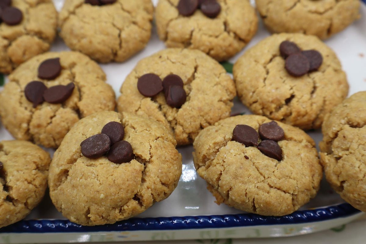 High Protein Peanut Butter Blossoms, Sugar Free, Gluten Free, Dairy Free, Egg Free, Vegan, Post workout, Halloween Candy, Christmas Cookies