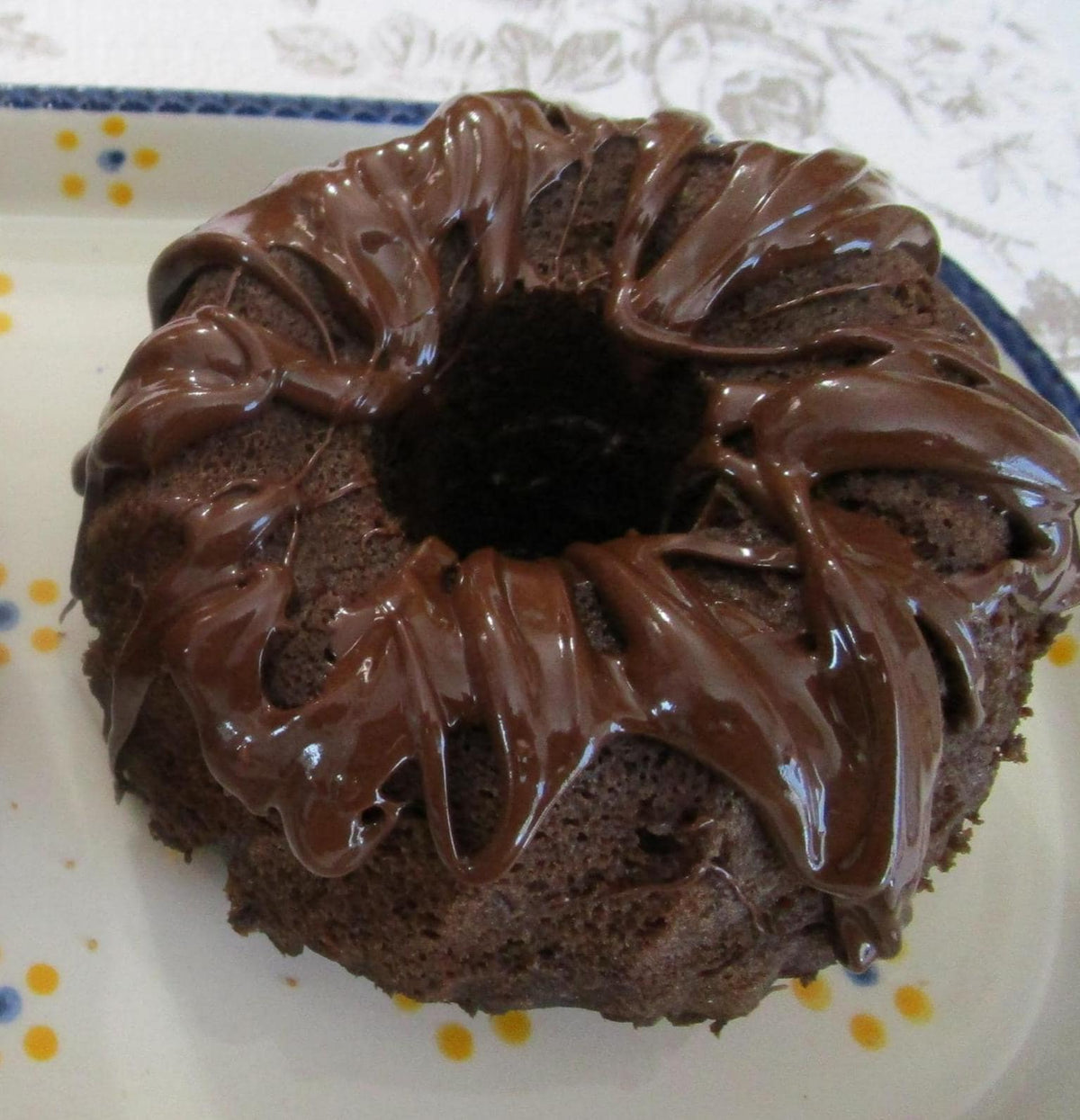 Gluten Free Bundt Cakes, Dairy Free, Egg Free, Vegan, Nut Free, Chocolate, Vanilla, Birthday Gifts, Natural Sprinkles, Halloween party cake