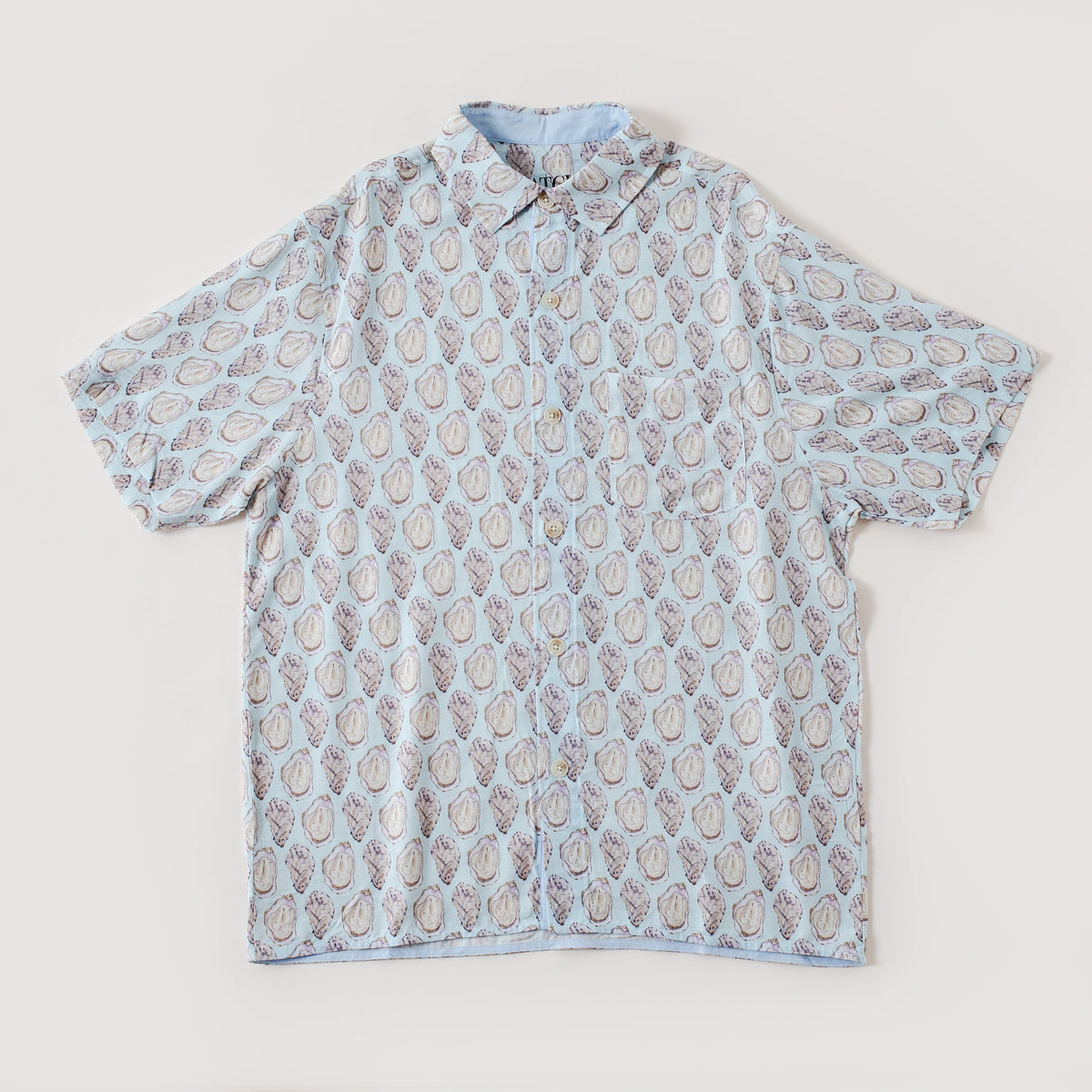 Oyster Men's Festival Shirt