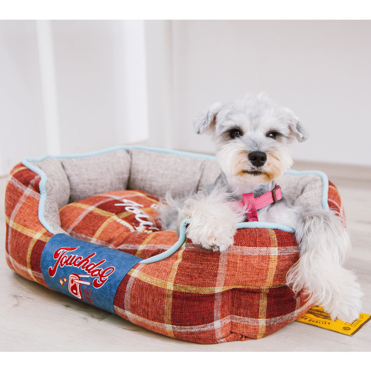 Touchdog 'Archi-Checked' Designer Plaid Oval Dog Bed